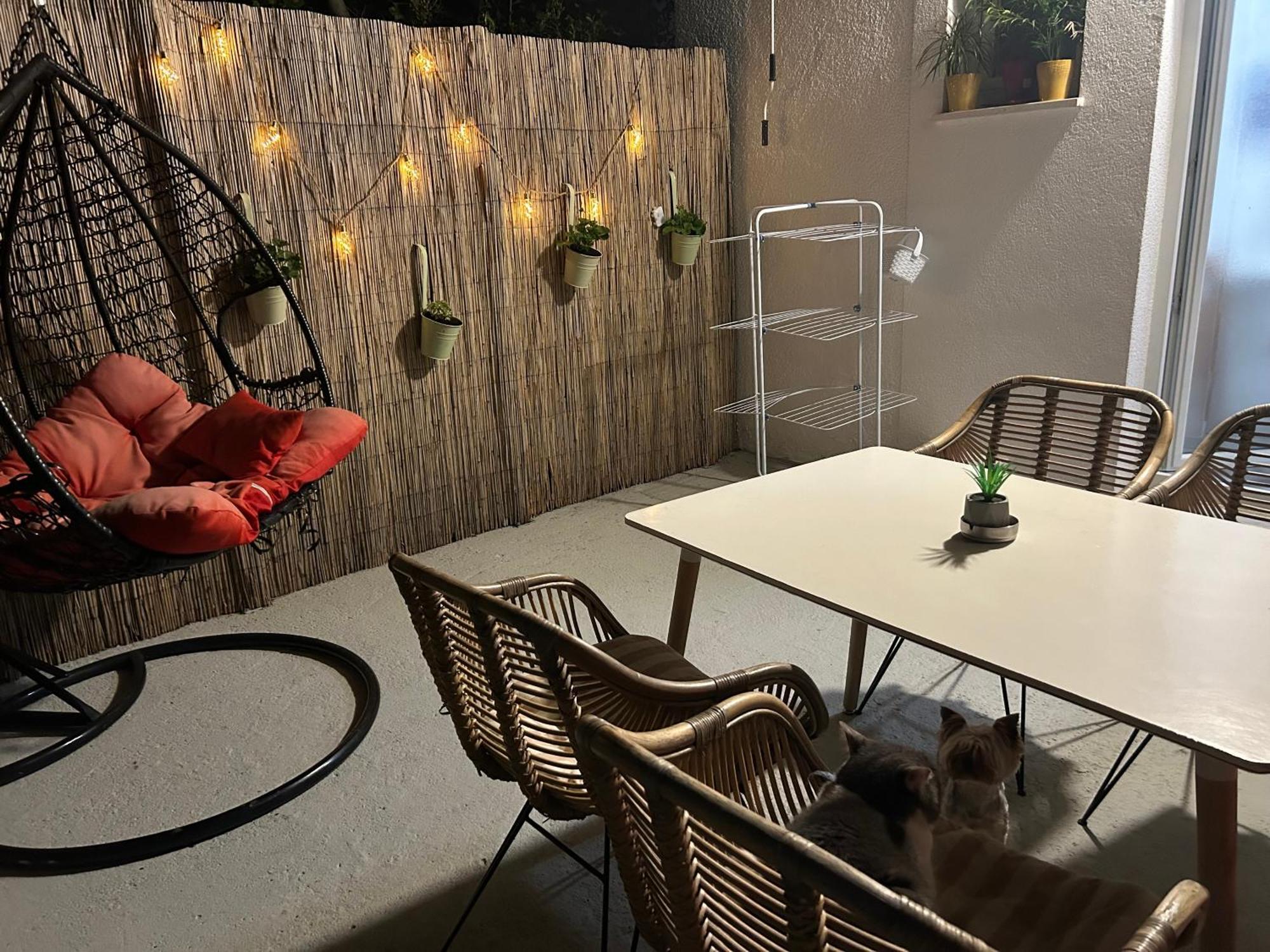 E&a Apartment *
