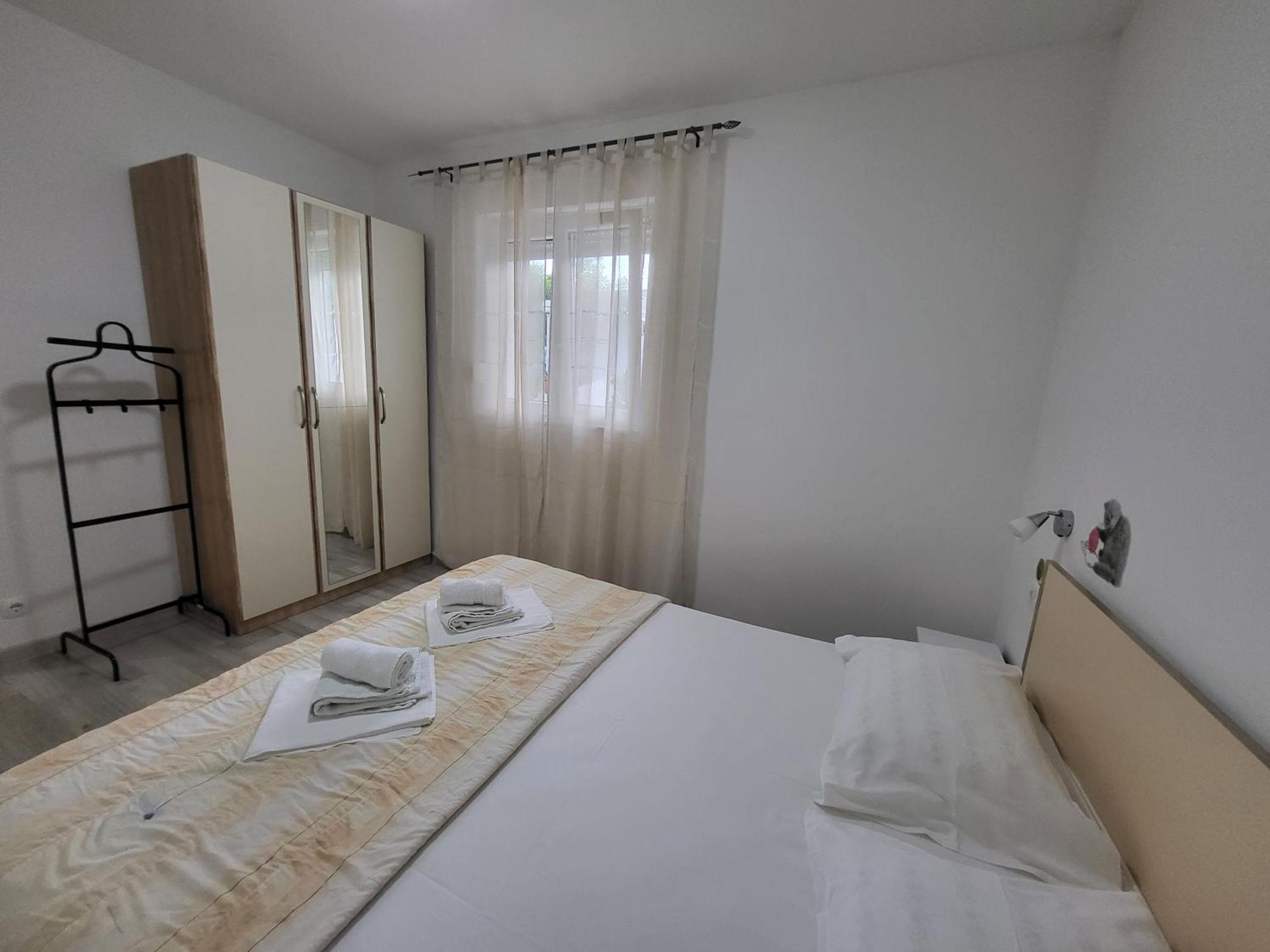 E&a Apartment